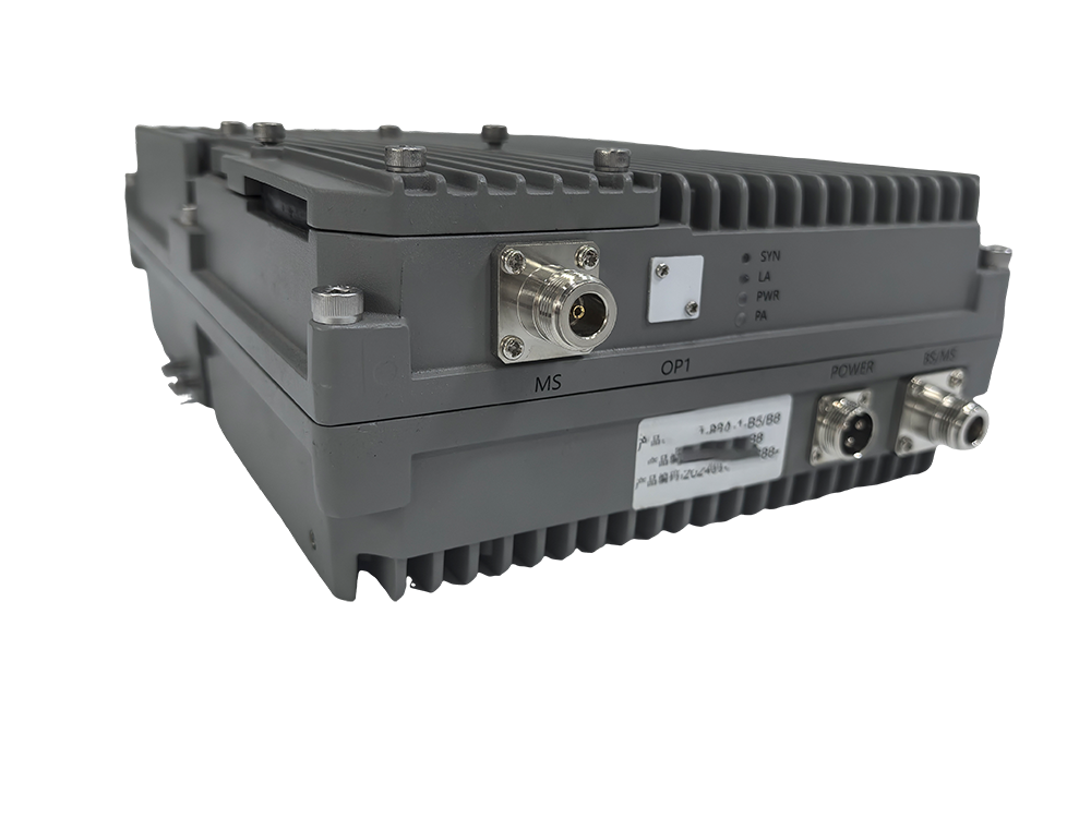  犍为三频手机信号接收器2000㎡